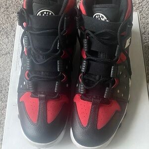 Nike Kids Black and Red Sneakers